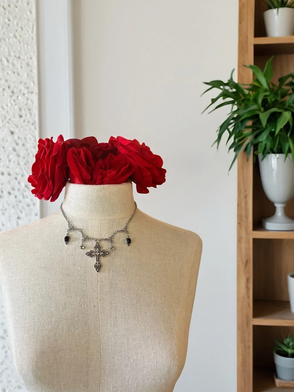 Vintage-Inspired Silver Cross Necklace Set with Black Stone Accents Rhinestones